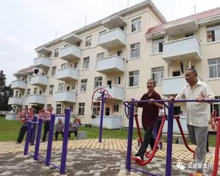 久久精品亚洲一级毛片