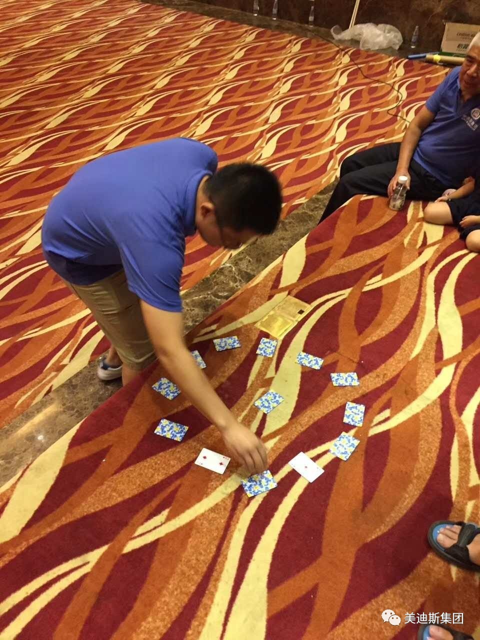 久久精品亚洲一级毛片