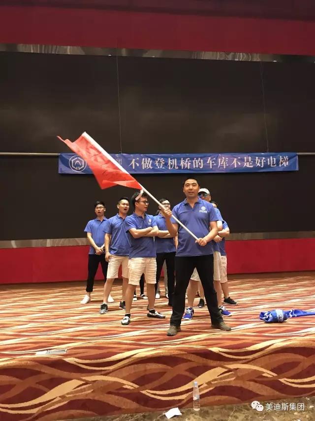 久久精品亚洲一级毛片