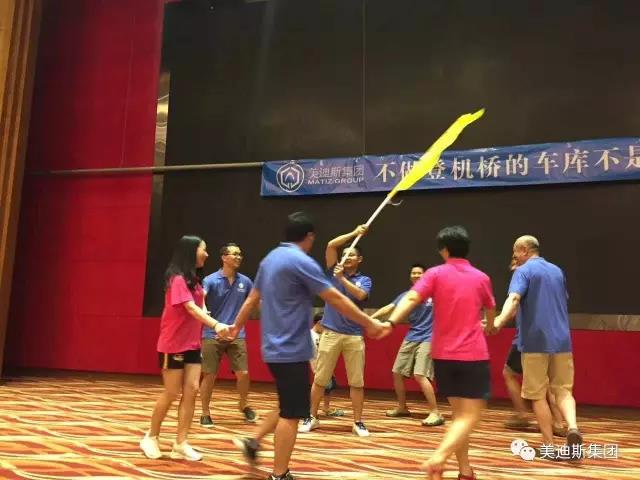 久久精品亚洲一级毛片