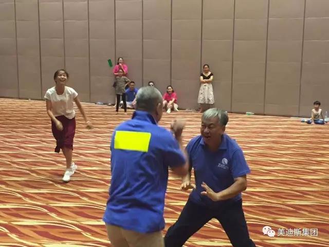 久久精品亚洲一级毛片