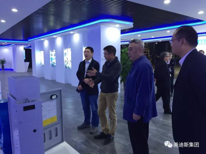 久久精品亚洲一级毛片