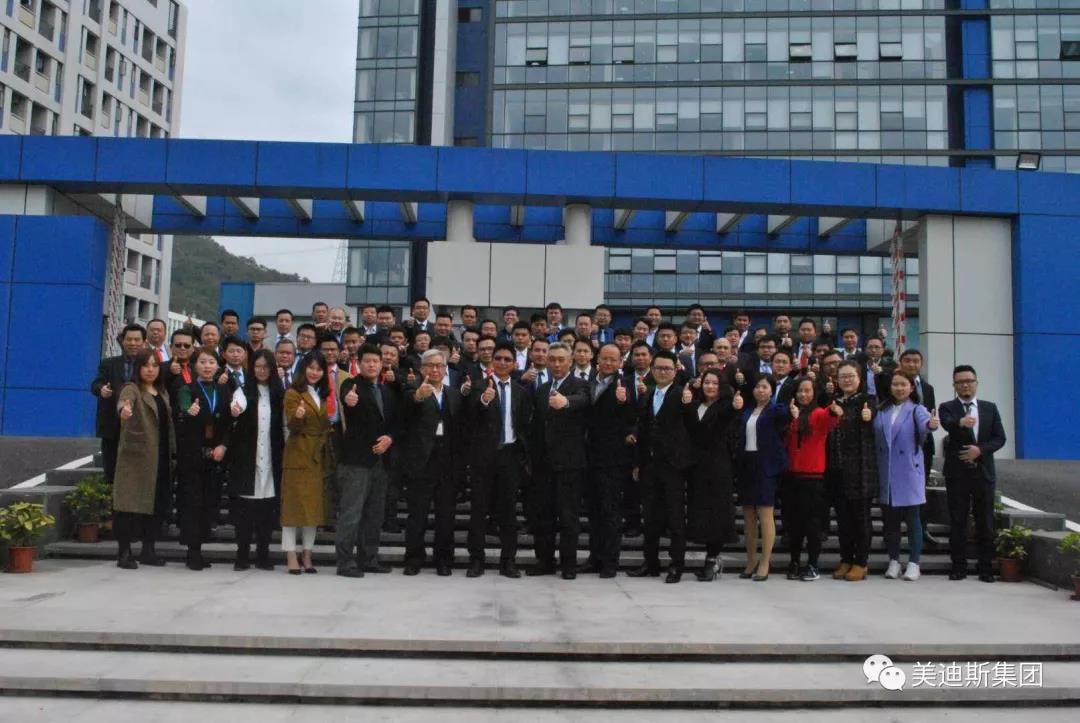 久久精品亚洲一级毛片