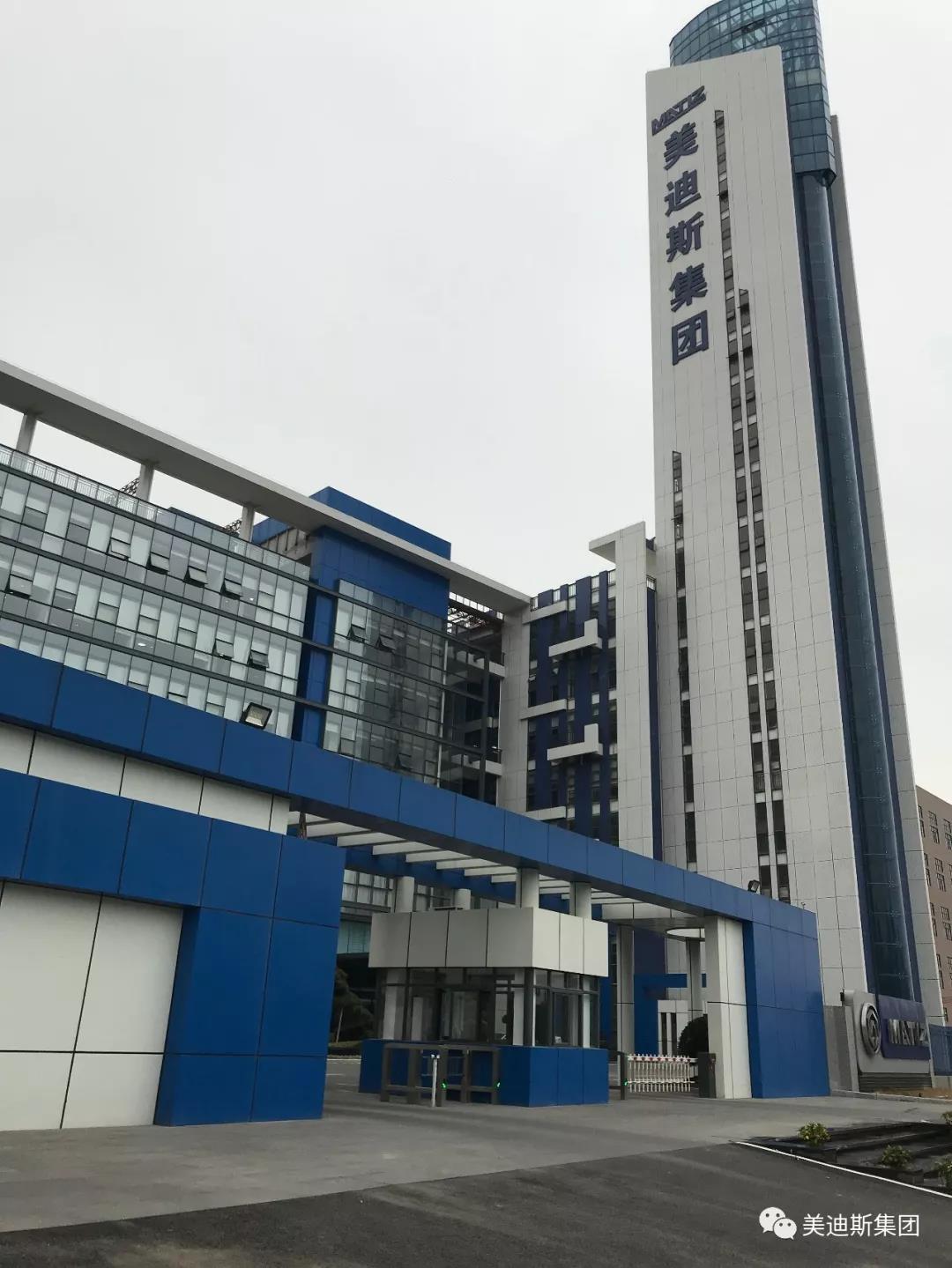 久久精品亚洲一级毛片