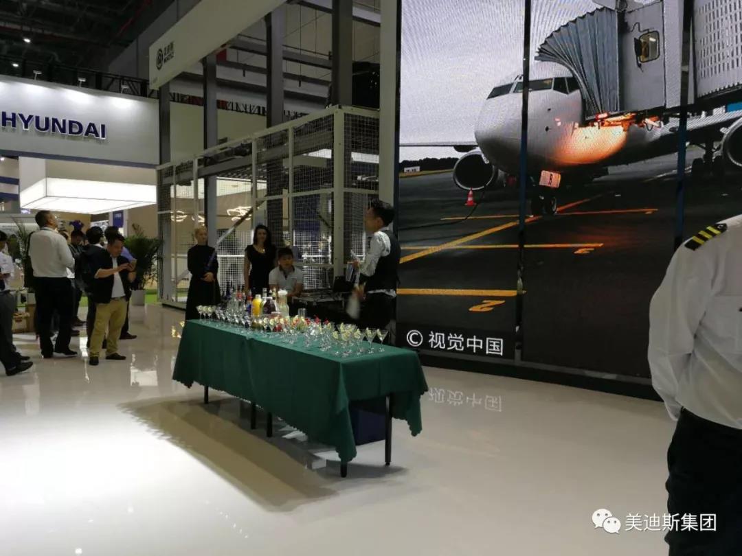 久久精品亚洲一级毛片