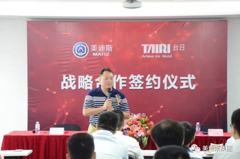 久久精品亚洲一级毛片