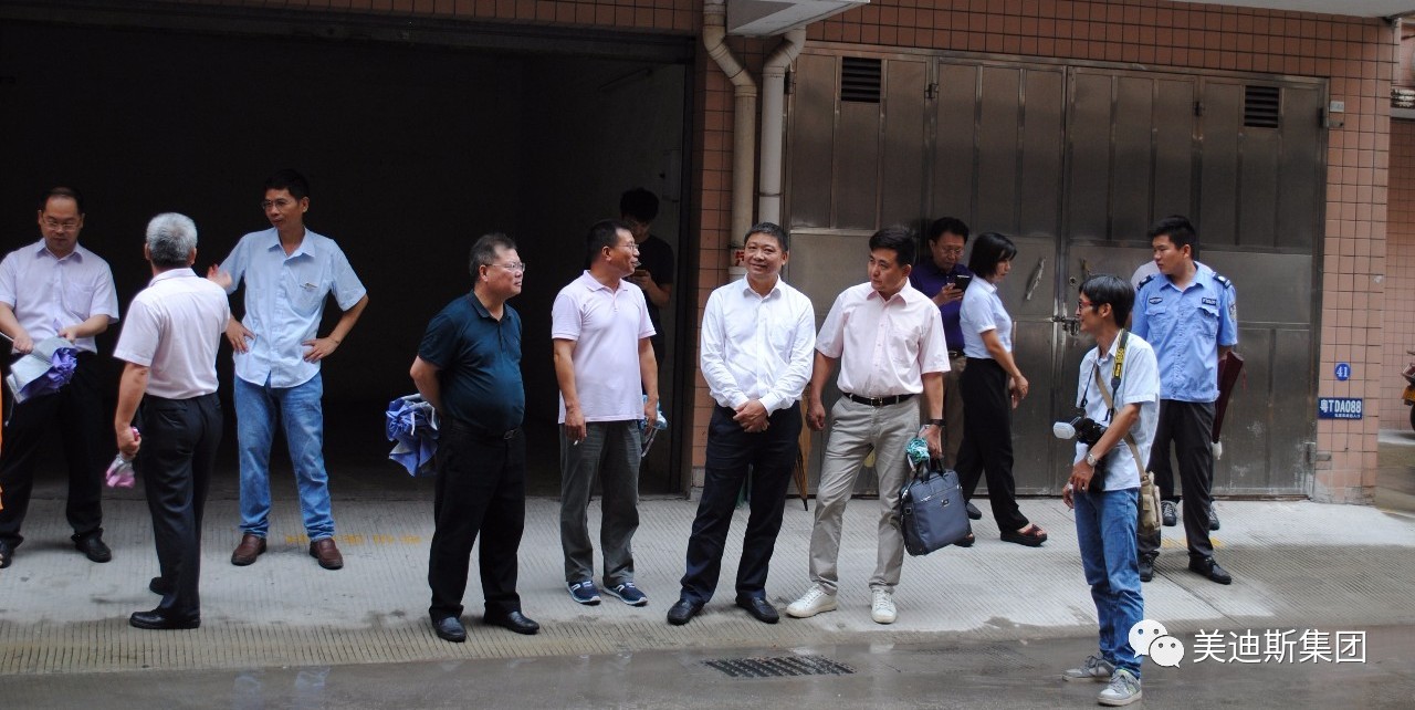 久久精品亚洲一级毛片