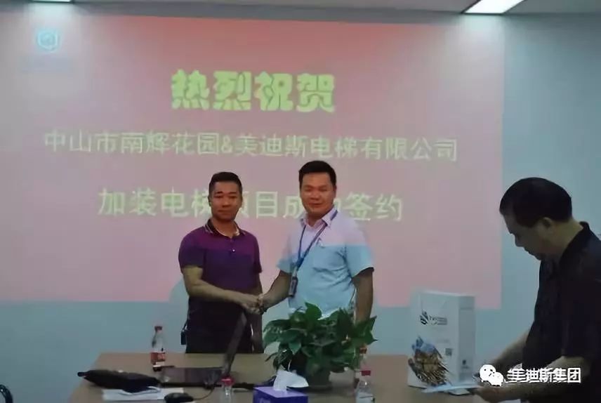 久久精品亚洲一级毛片