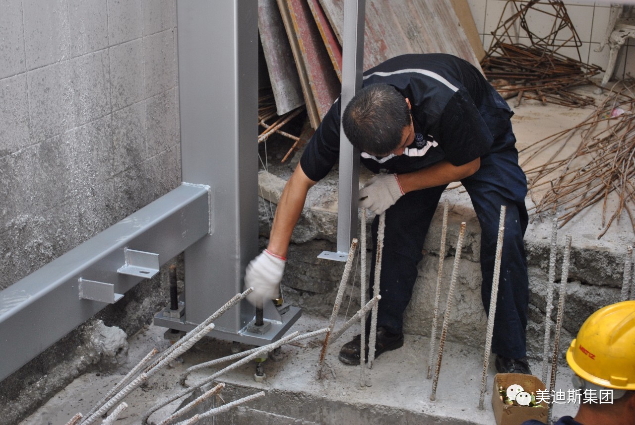 久久精品亚洲一级毛片