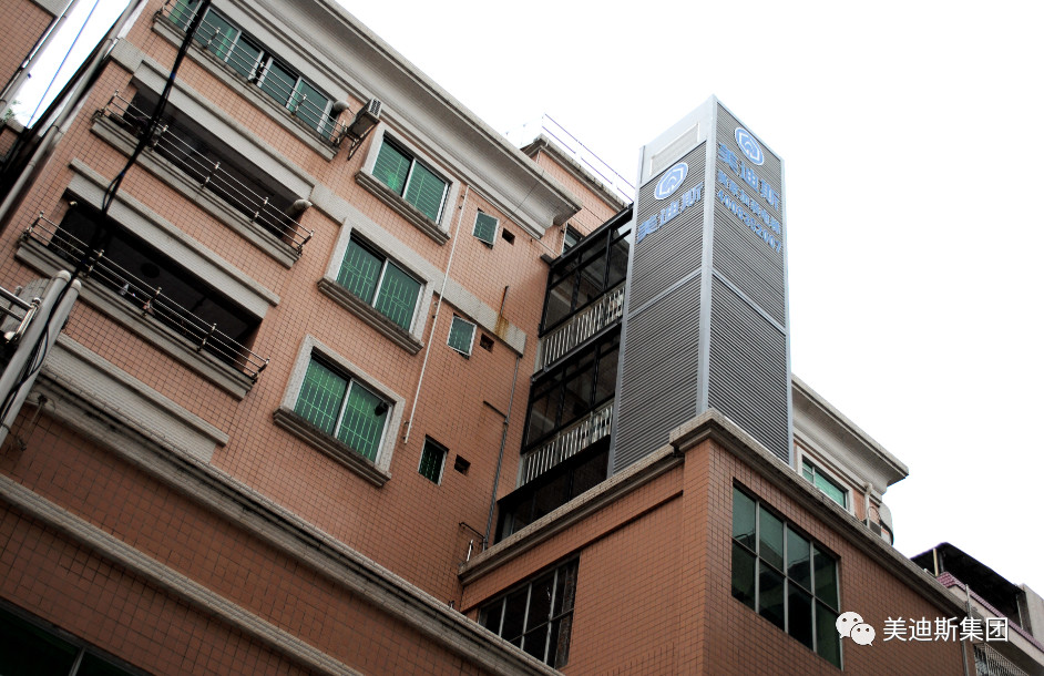 久久精品亚洲一级毛片