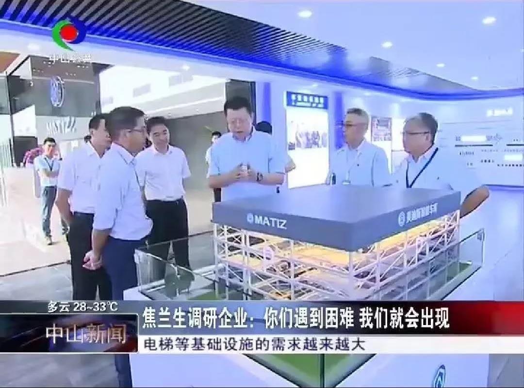 久久精品亚洲一级毛片