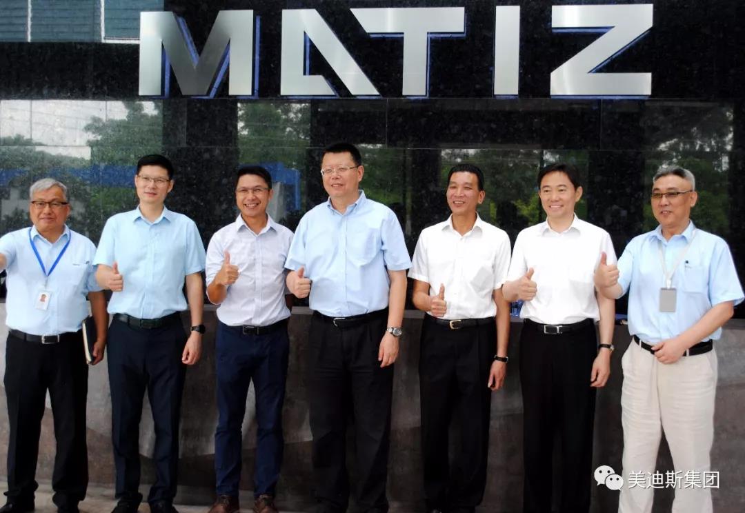 久久精品亚洲一级毛片