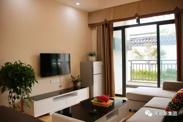 久久精品亚洲一级毛片