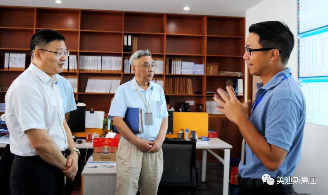 久久精品亚洲一级毛片