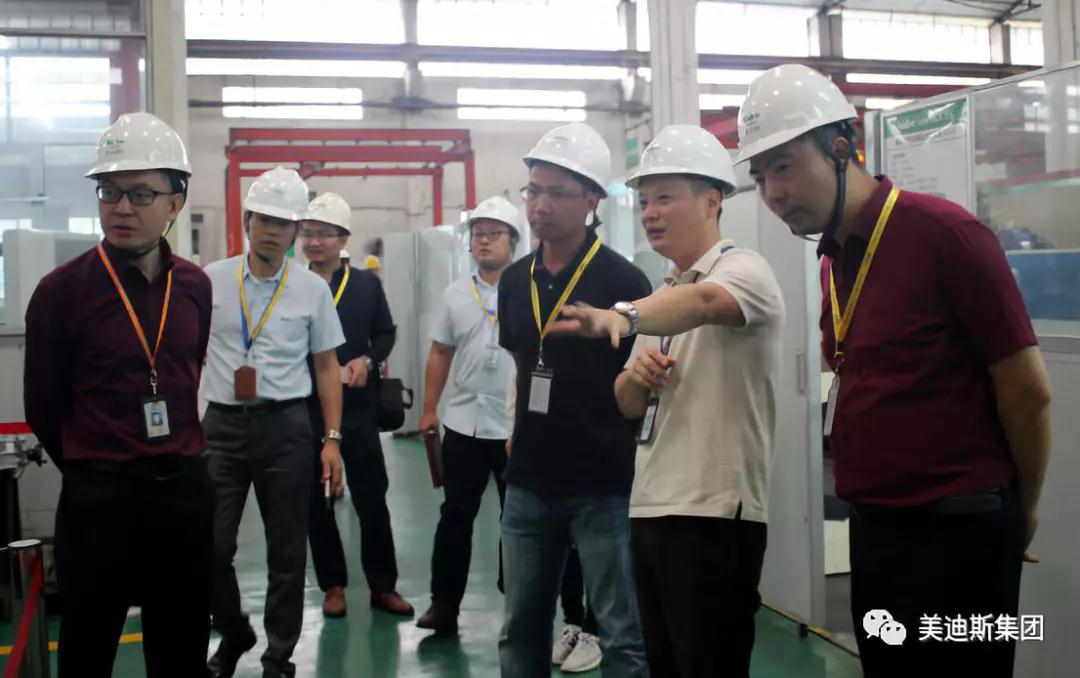 久久精品亚洲一级毛片