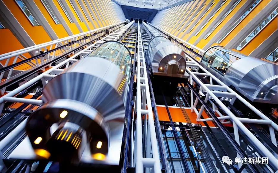 久久精品亚洲一级毛片