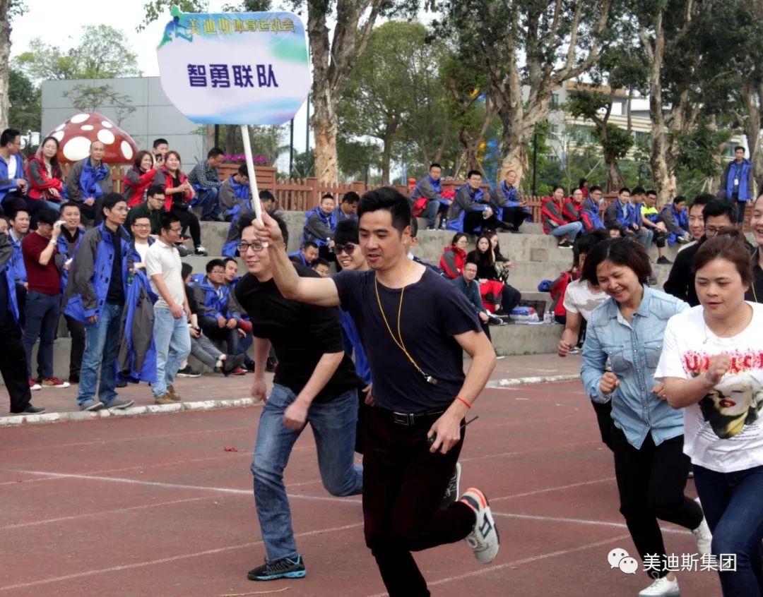 久久精品亚洲一级毛片