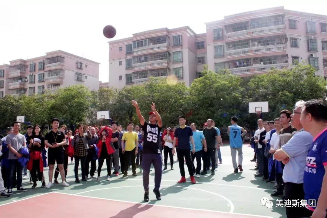 久久精品亚洲一级毛片