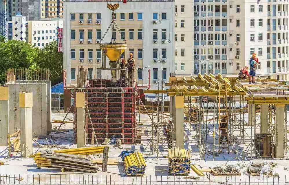 久久精品亚洲一级毛片