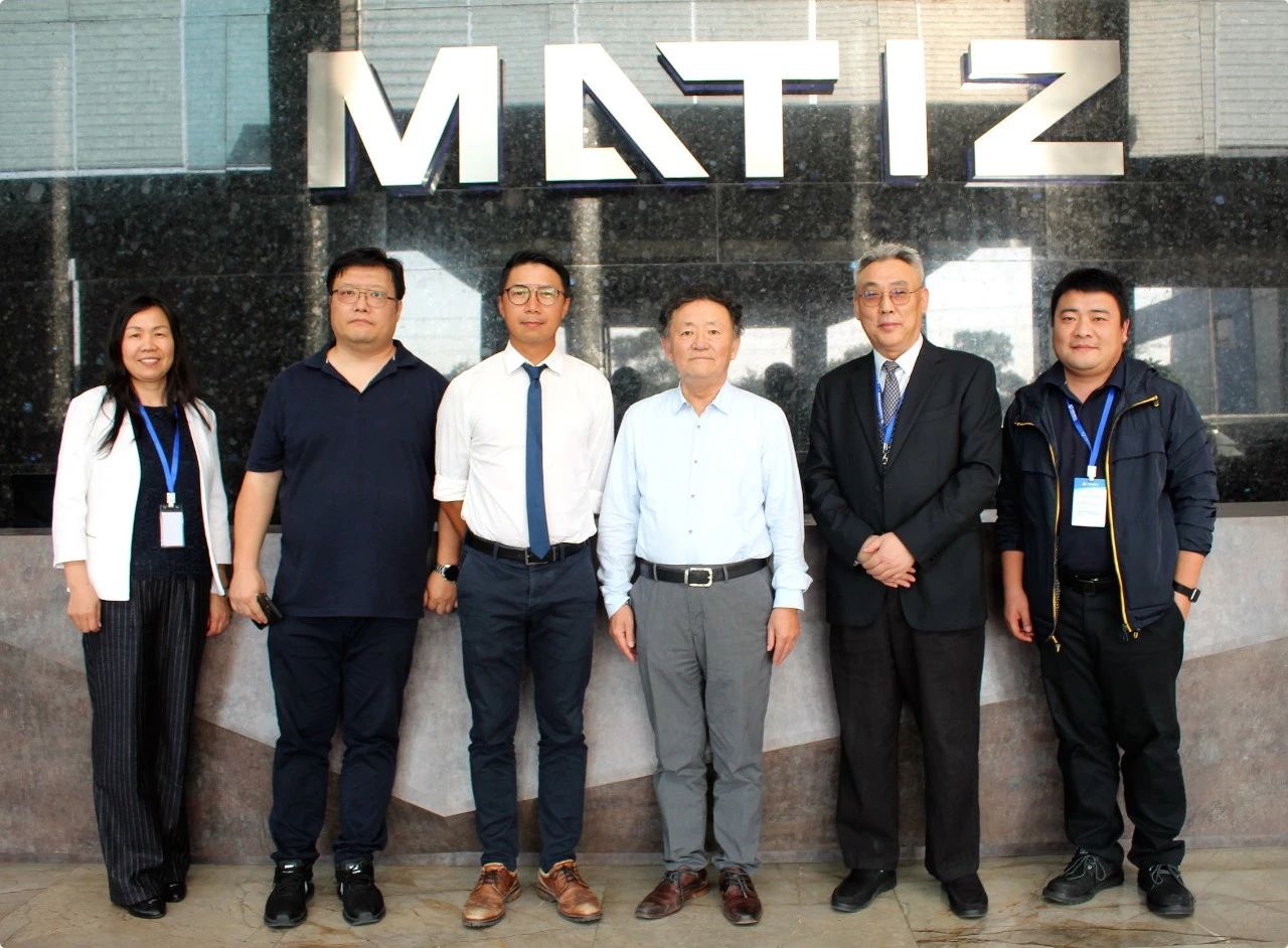 久久精品亚洲一级毛片