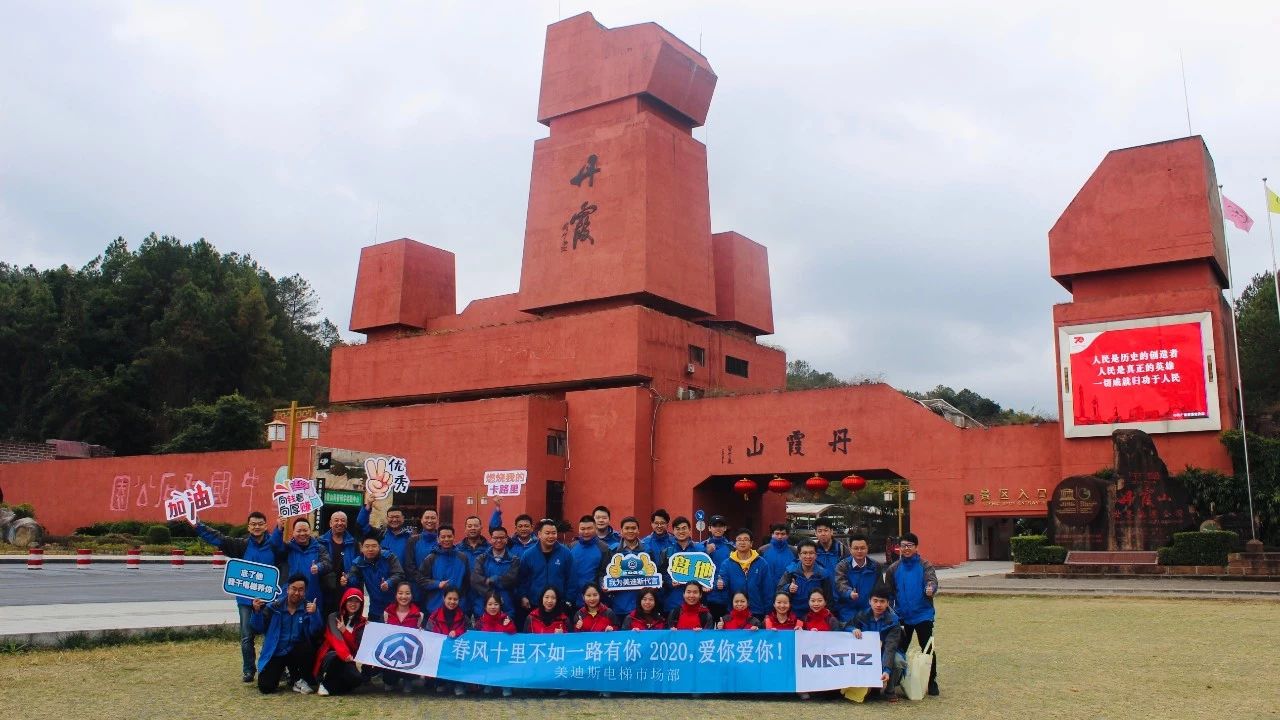 久久精品亚洲一级毛片