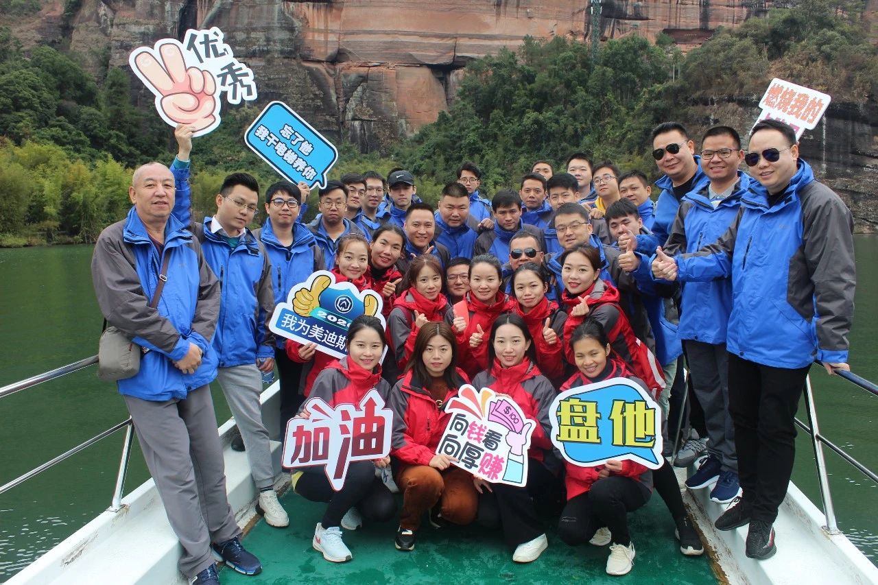 久久精品亚洲一级毛片