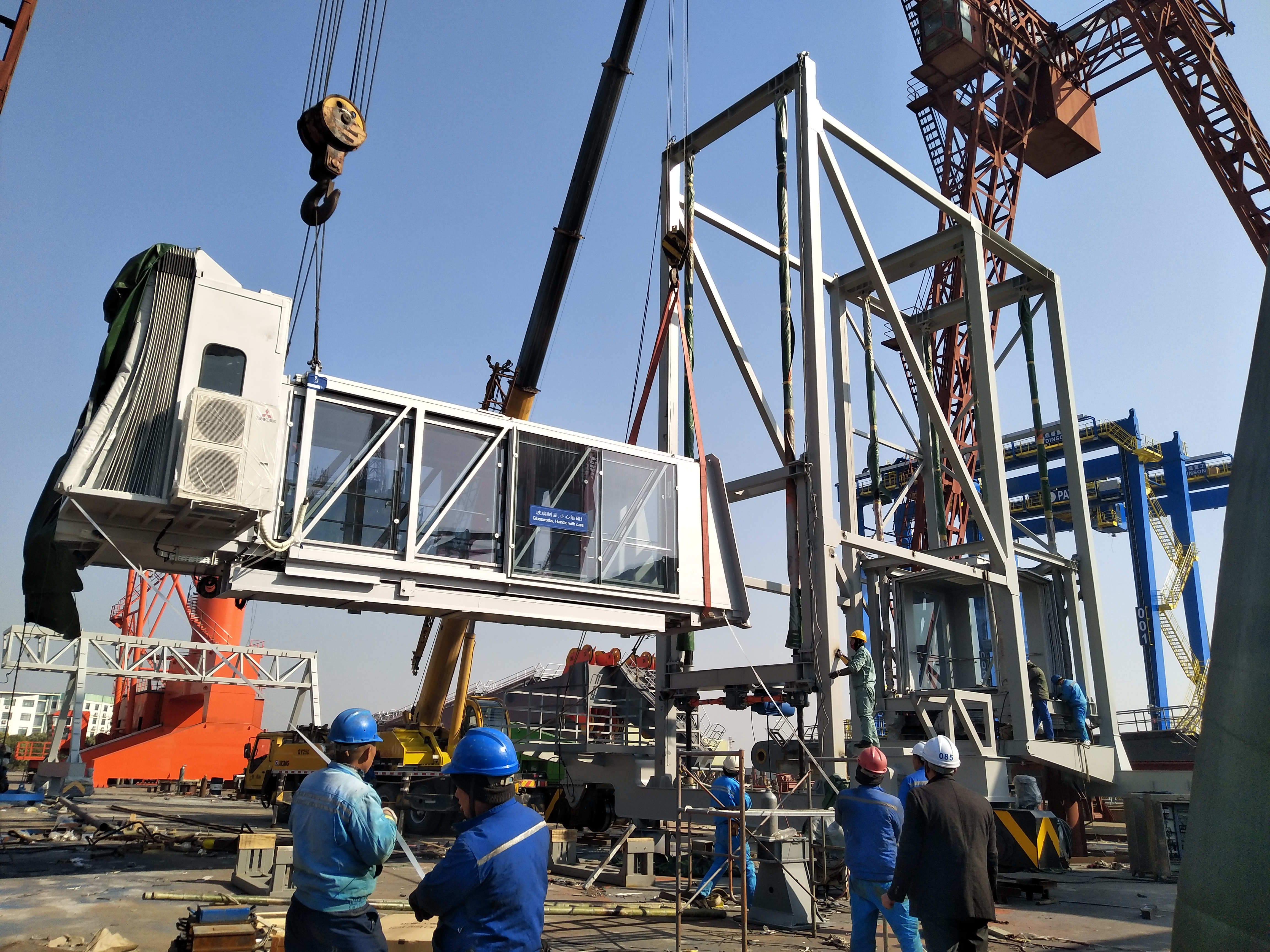 久久精品亚洲一级毛片