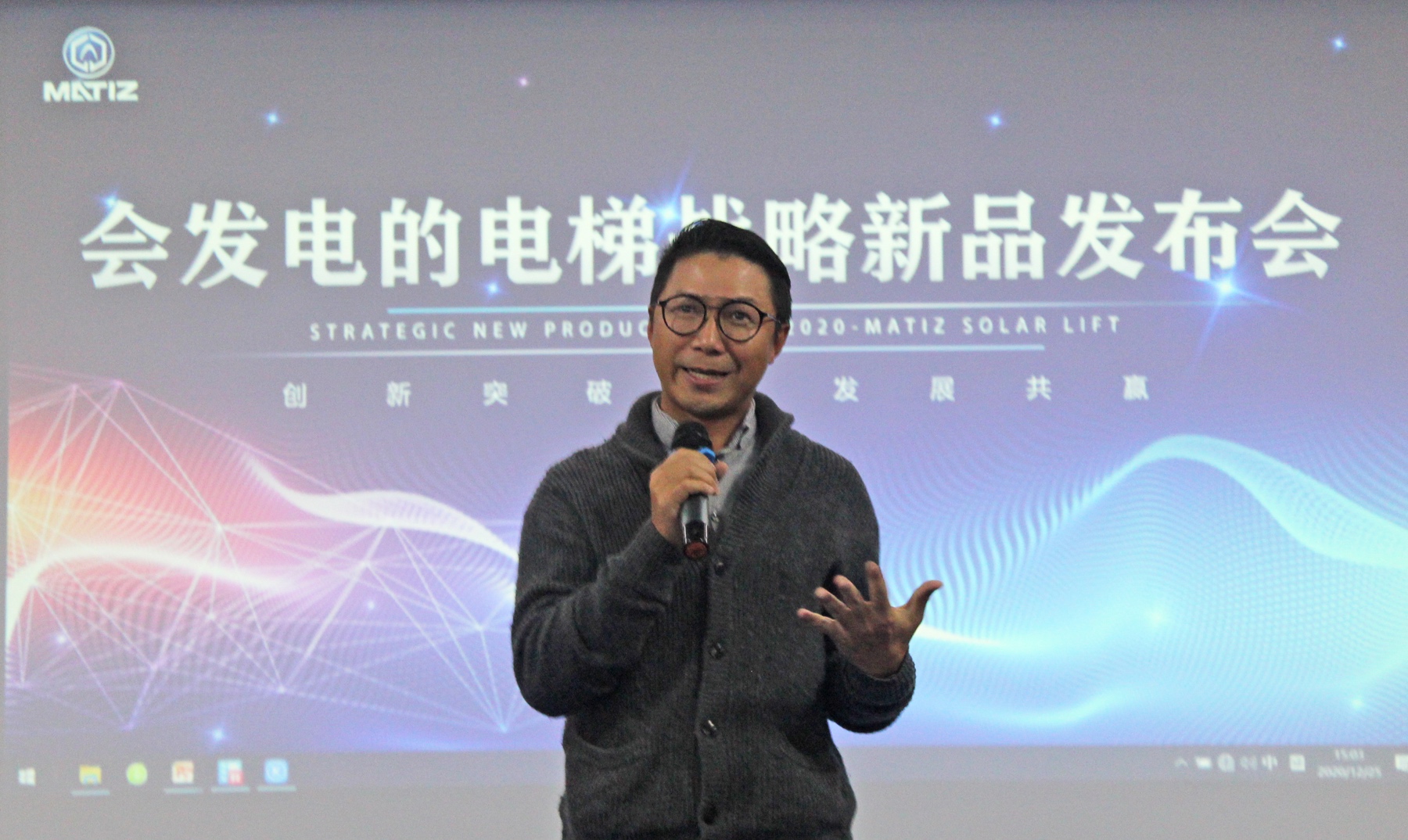 久久精品亚洲一级毛片