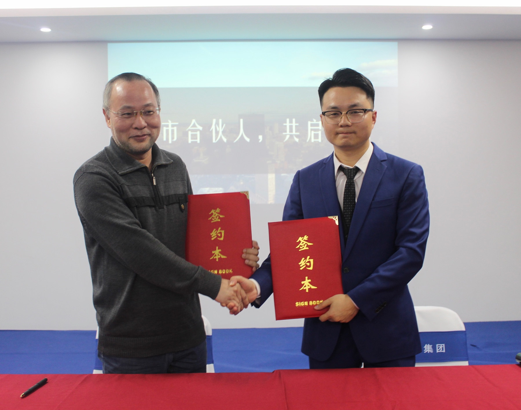 久久精品亚洲一级毛片