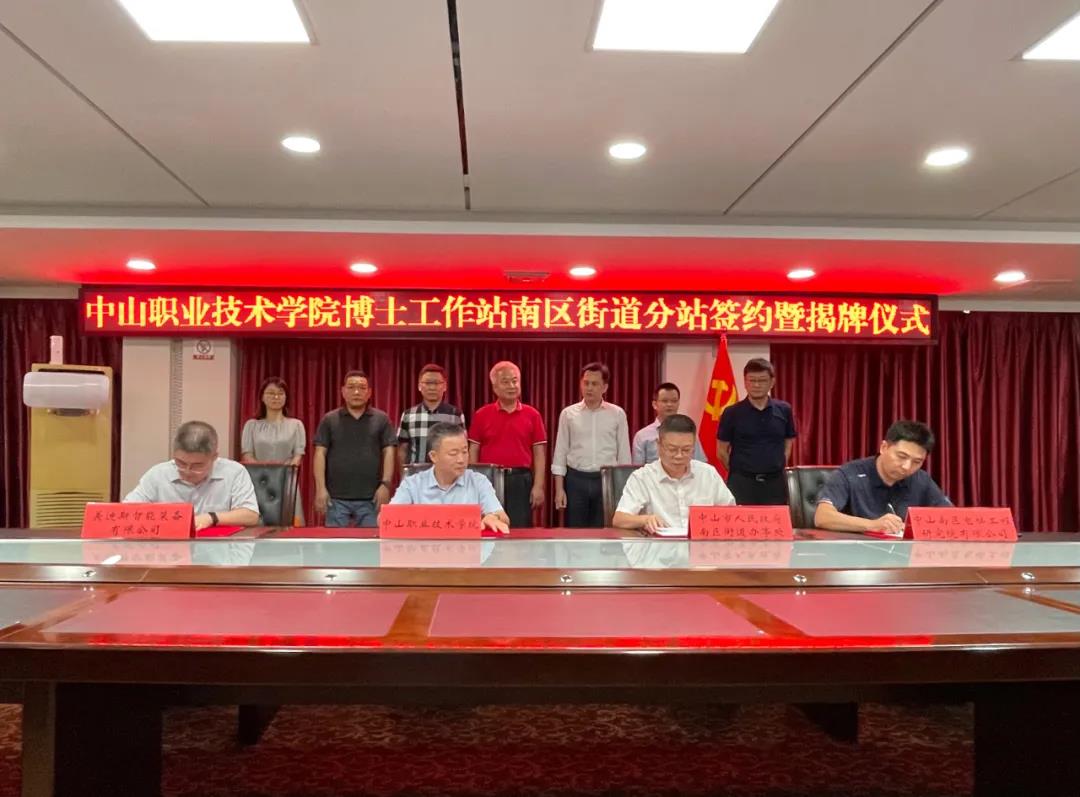 久久精品亚洲一级毛片