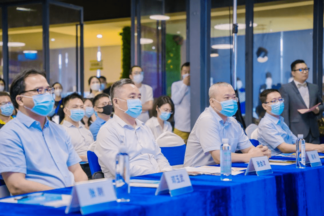 久久精品亚洲一级毛片