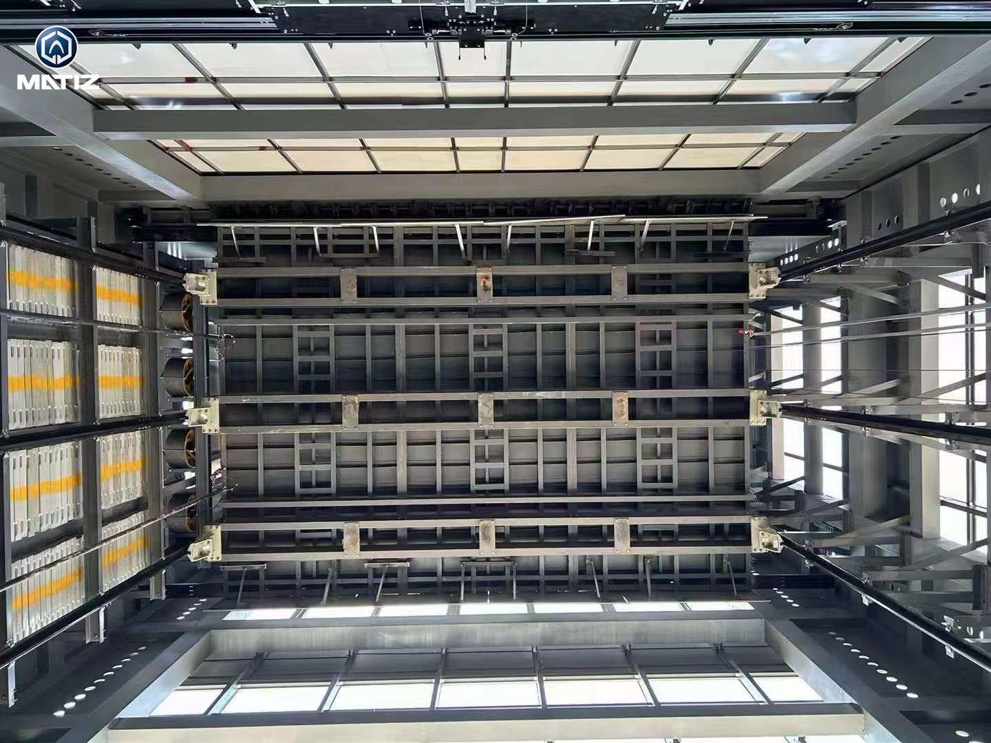 久久精品亚洲一级毛片