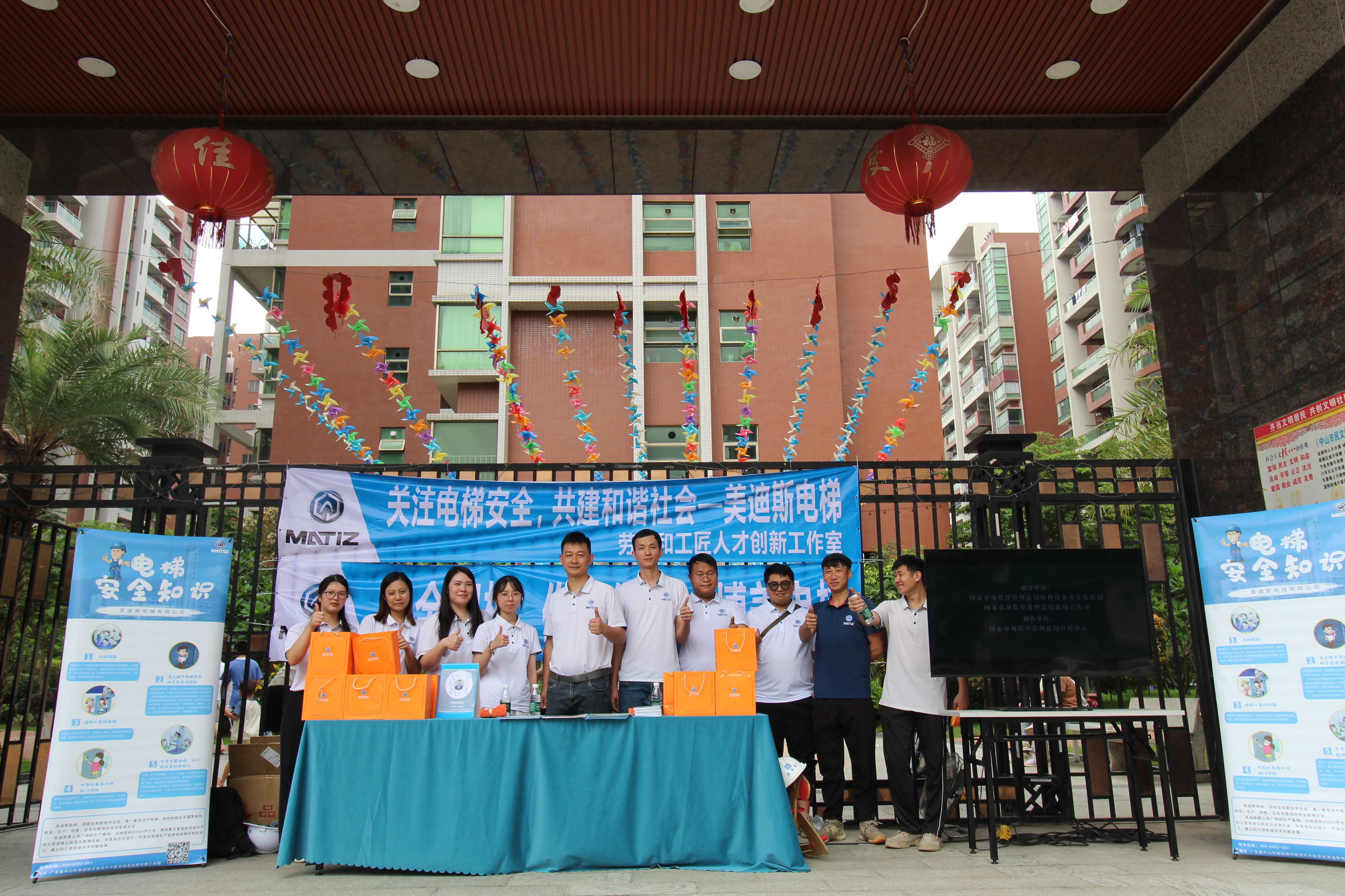 久久精品亚洲一级毛片